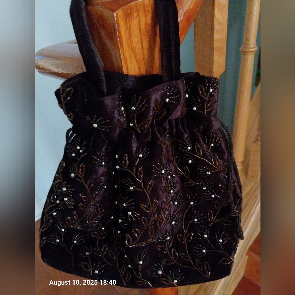 🎉Elegant Brown Beaded Drawstring Women's Bag